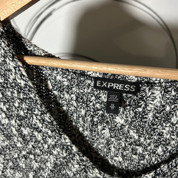 Express Black and White Cropped Sweater, Hi-Lo, Women's XS - Picture 5 of 5